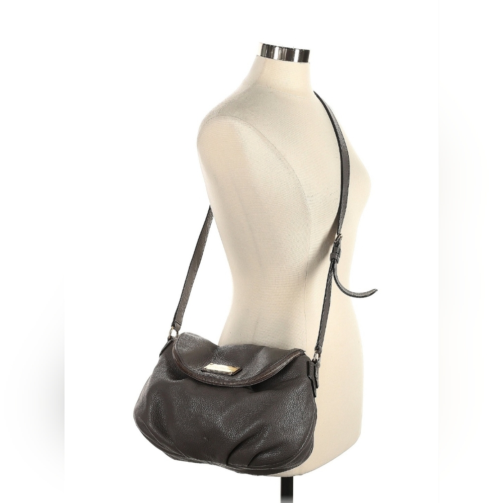 Marc Jacobs gray cross body purse (2)